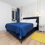 Lookme Apartman *